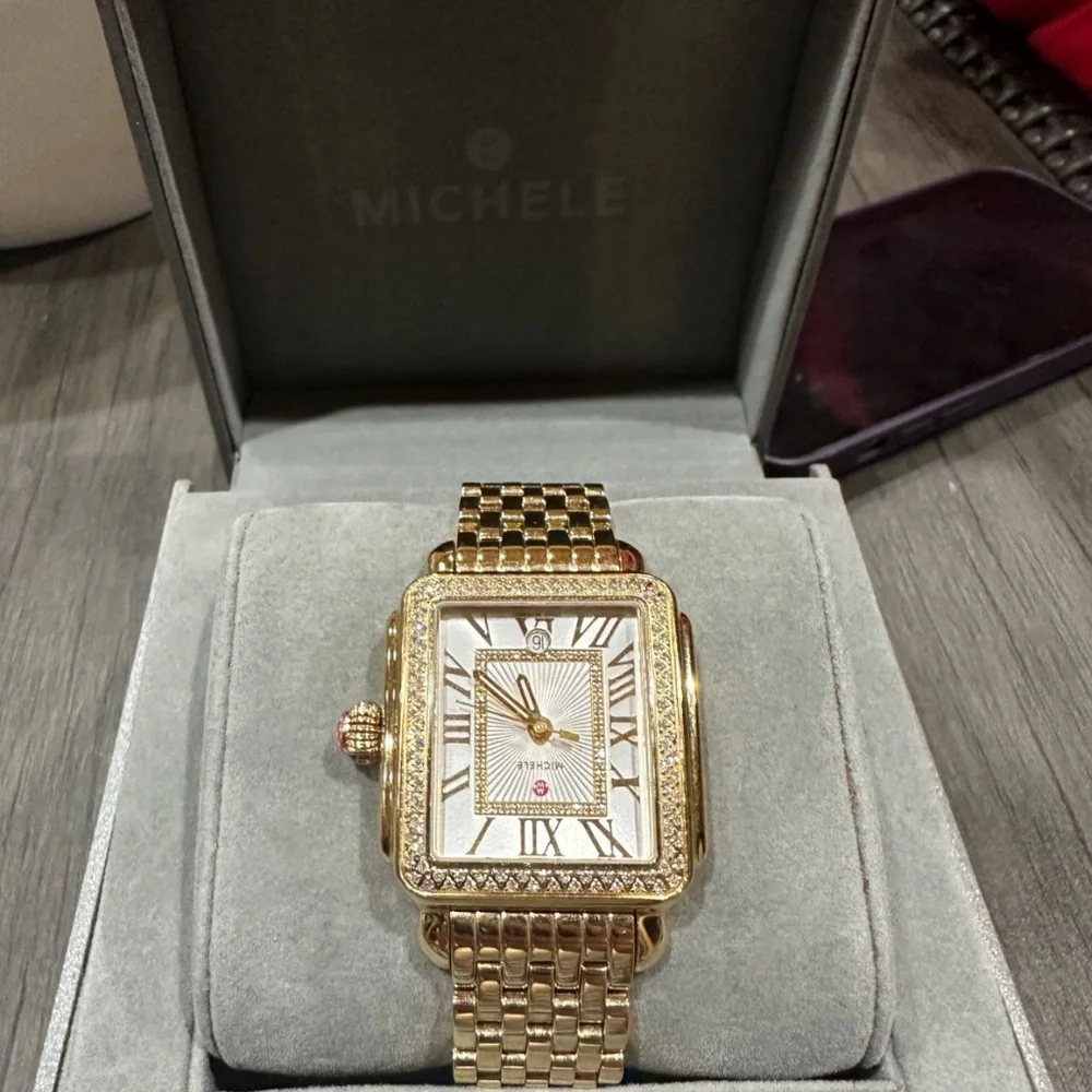 Watch - Picture 4 of 4